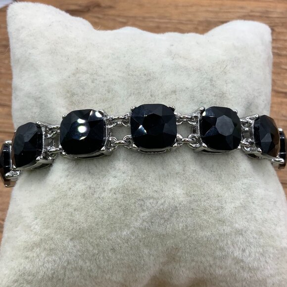 Cosmo Style Faux Onyx Faceted Silver Tone Link Bracelet - Picture 1 of 7